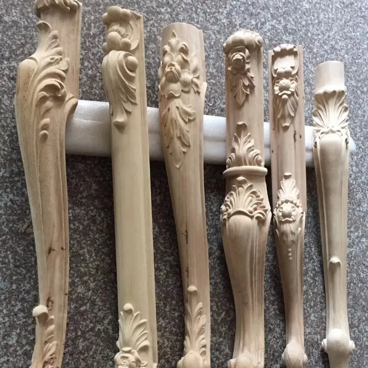 Detailed 3D sculpture from round wood block