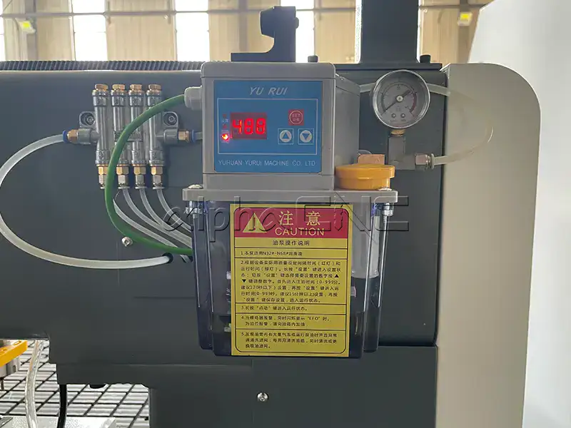 4x8 cnc router automatic electric lubrication pump system