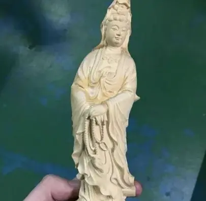 Complex 3D contoured artwork on rotary axis