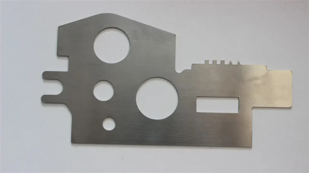 Precision-cut stainless steel industrial parts by CO2 laser