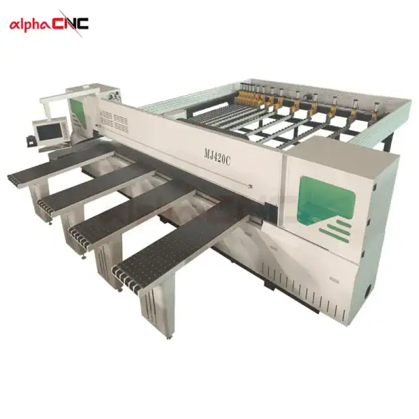 Forward-type-computer-panel-saw