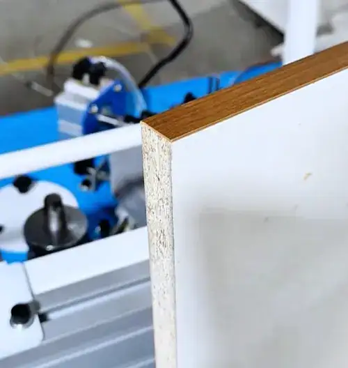 Clean and Smooth Edge Banding on Panel Furniture