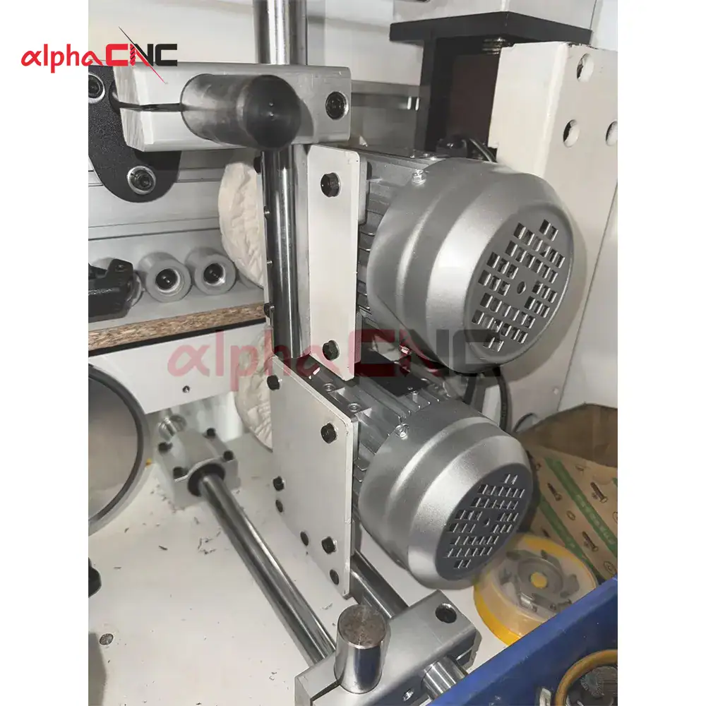 The polishing wheel and buffing station of the edge bander, delivering a smooth, seamless transition between panel and edge.