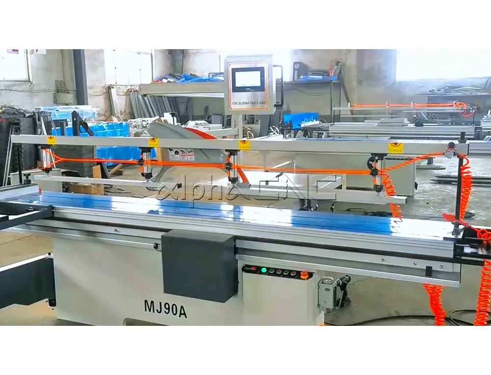 precision sliding table saw